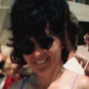 Meet your Posher, Sheila j